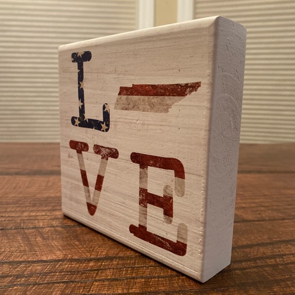 Patriotic Tennessee Love Wood Sign For Tier Trays Tabletop or Shelf, State Of TN - Picture 10 of 14
